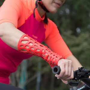 1534224435394060.jpg wrist splint 8.jpg